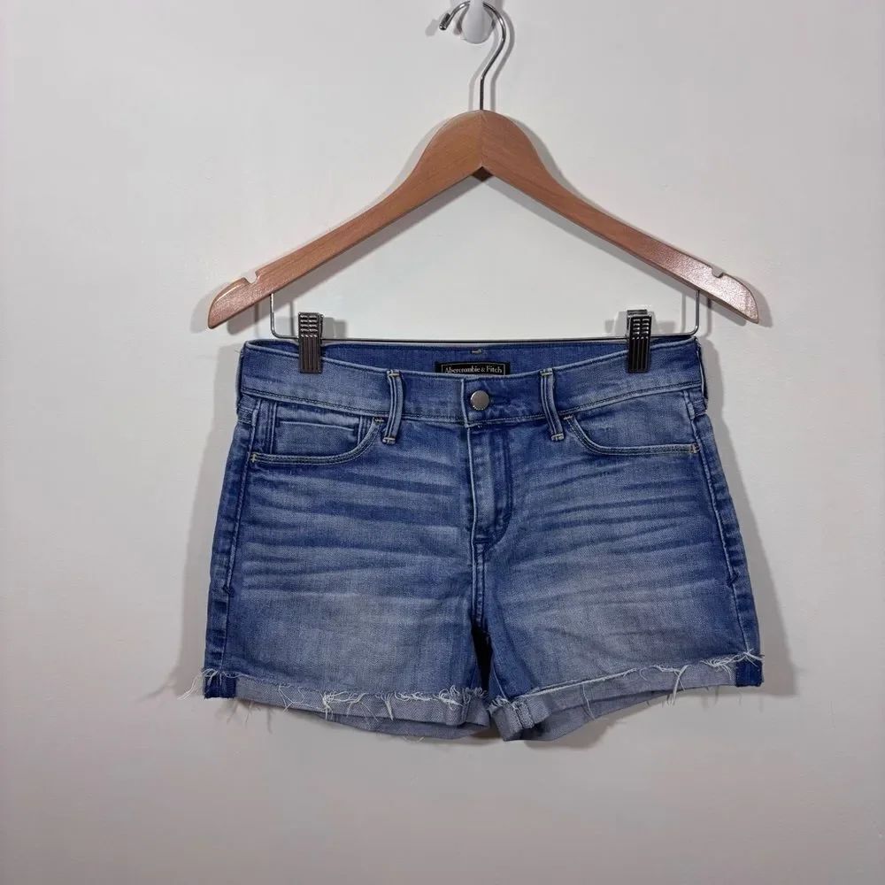 Abercrombie and fitch medium wash size 24 denim shorts